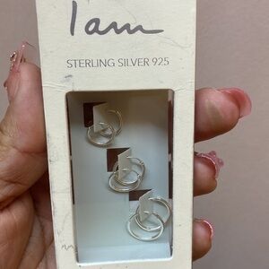 - I am sterling silver Zirconia Earrings NEW